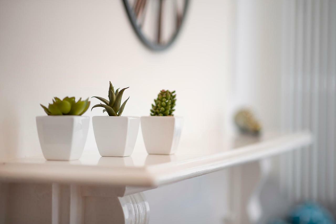 Flat A - Spacious Ground Floor, 1 Bedroom Apartment In Central Southsea, Портсмът Екстериор снимка